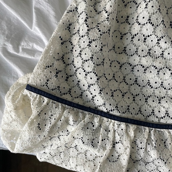 lace dress with striped lining - Picture 4 of 6